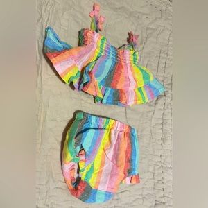 Gap baby rainbow top and shorts